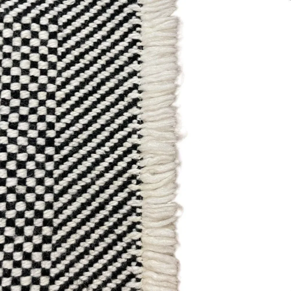 Vintage 1980s Woven Black & White Fringe Placemats Set 2 Checked 17 x 11 Unique